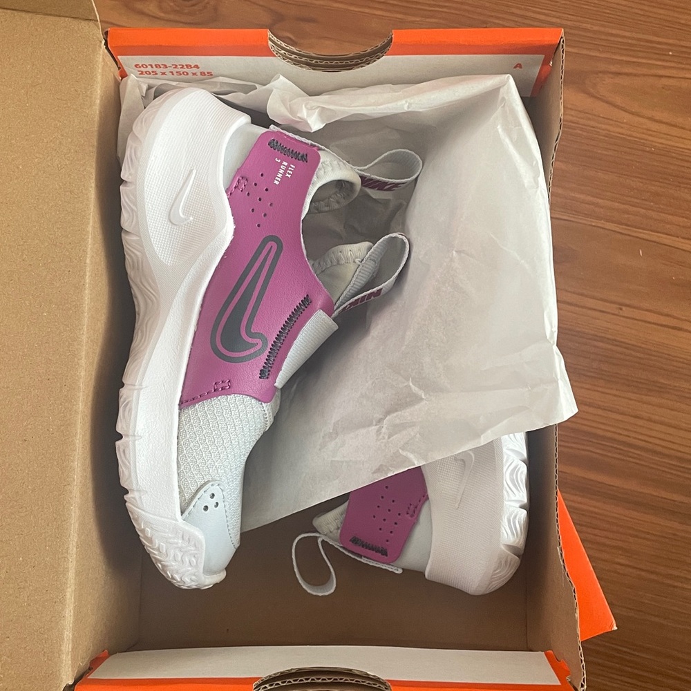 BRAND NEW girl toddler youth nike flex runner 3 shoes size 8 C - Picture 8 of 9